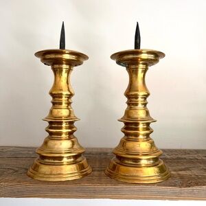 Vintage Colonial Williamsburg Virginia Metalcrafters Brass Pricket Candlesticks